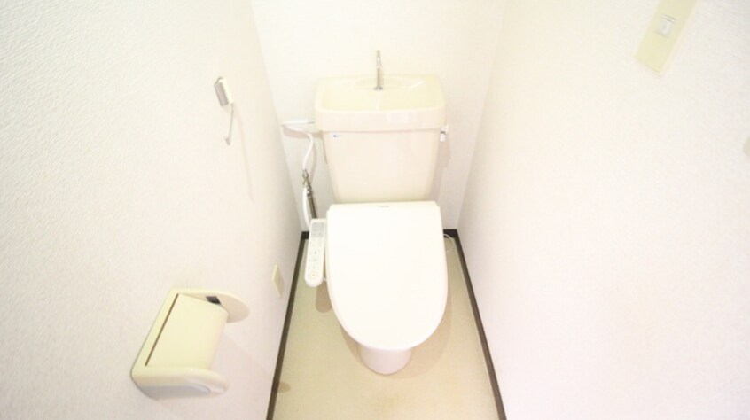 トイレ ﾚｼﾞﾃﾞﾝｽ小松島