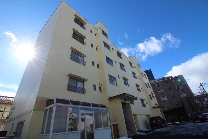 エントランス部分 梅田ハイツ