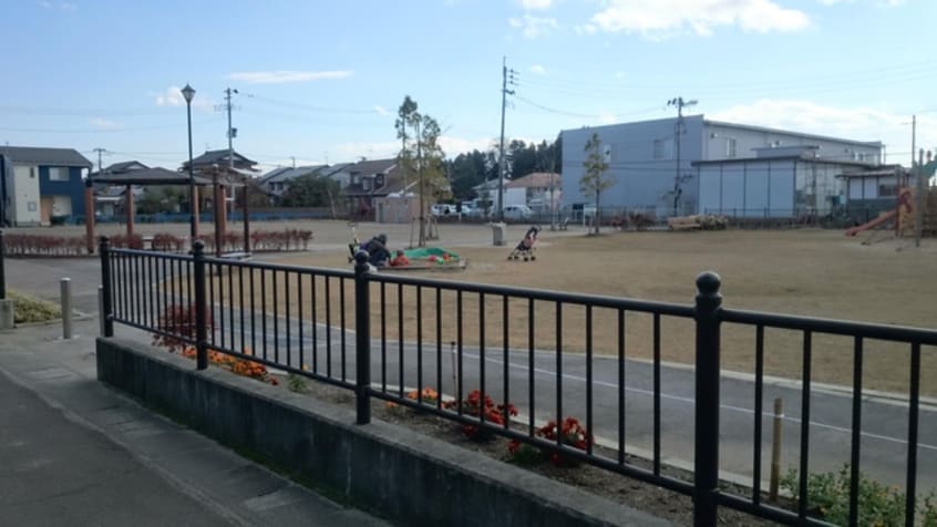 荒井十文字公園(公園)まで260m クレールコートⅡ号館