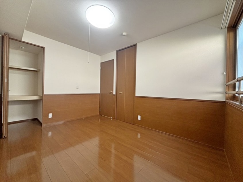 居室 イズ・ミル中央