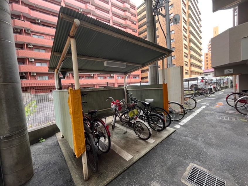 駐輪場 リバ－シティ上杉