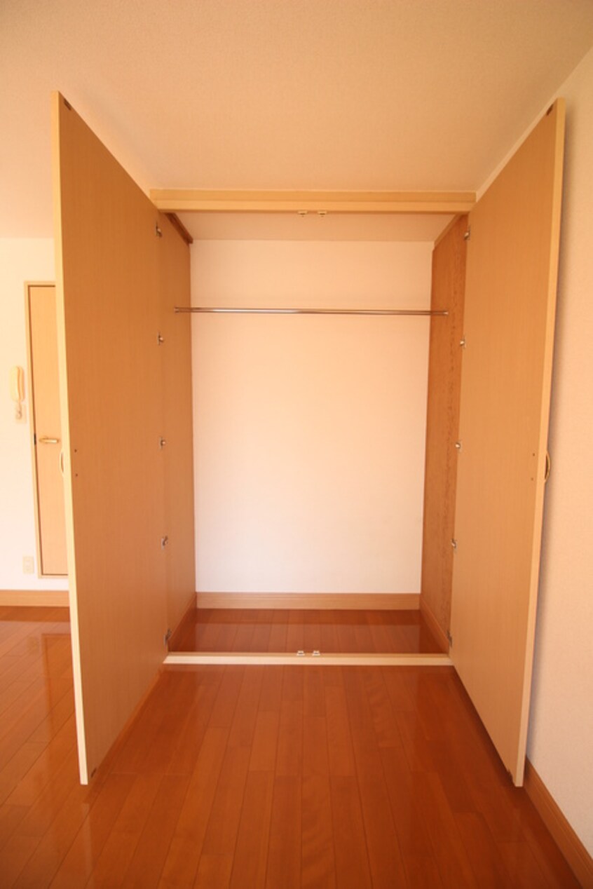 収納 多賀城イーストB