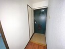 玄関 ロイヤルヒルズ大和町