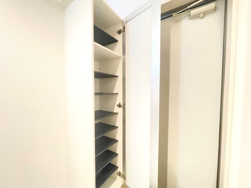 靴箱 RIZEST　東照宮