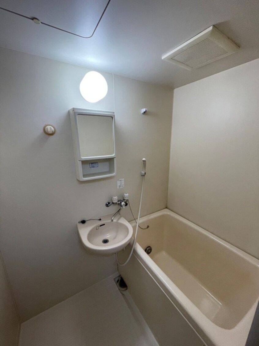 バス／シャワールーム等 千代一番館