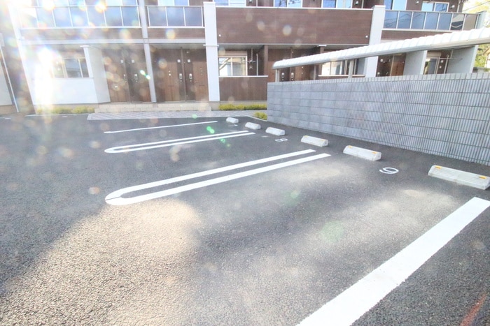 駐車場 アパパネⅢ