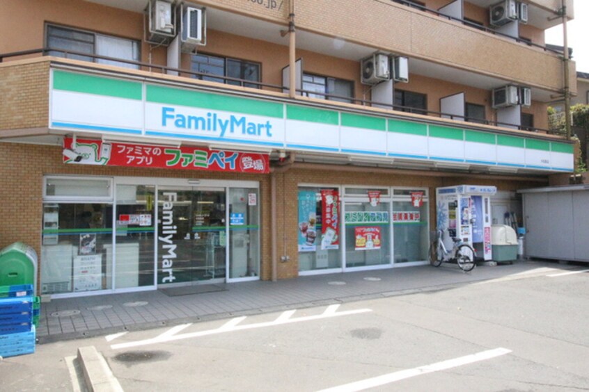 ファミリーマート_小松島店(コンビニ)まで450m フォーブル小松島