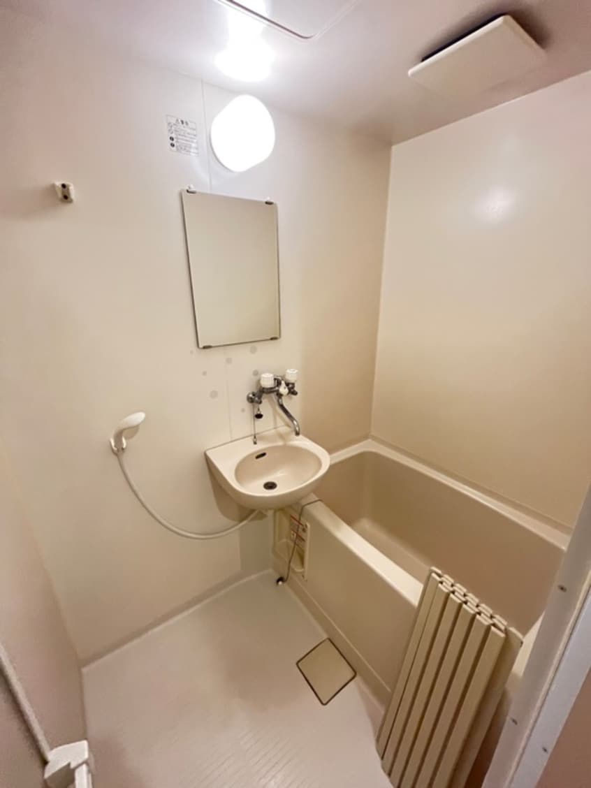 バス／シャワールーム等 エストレジャ