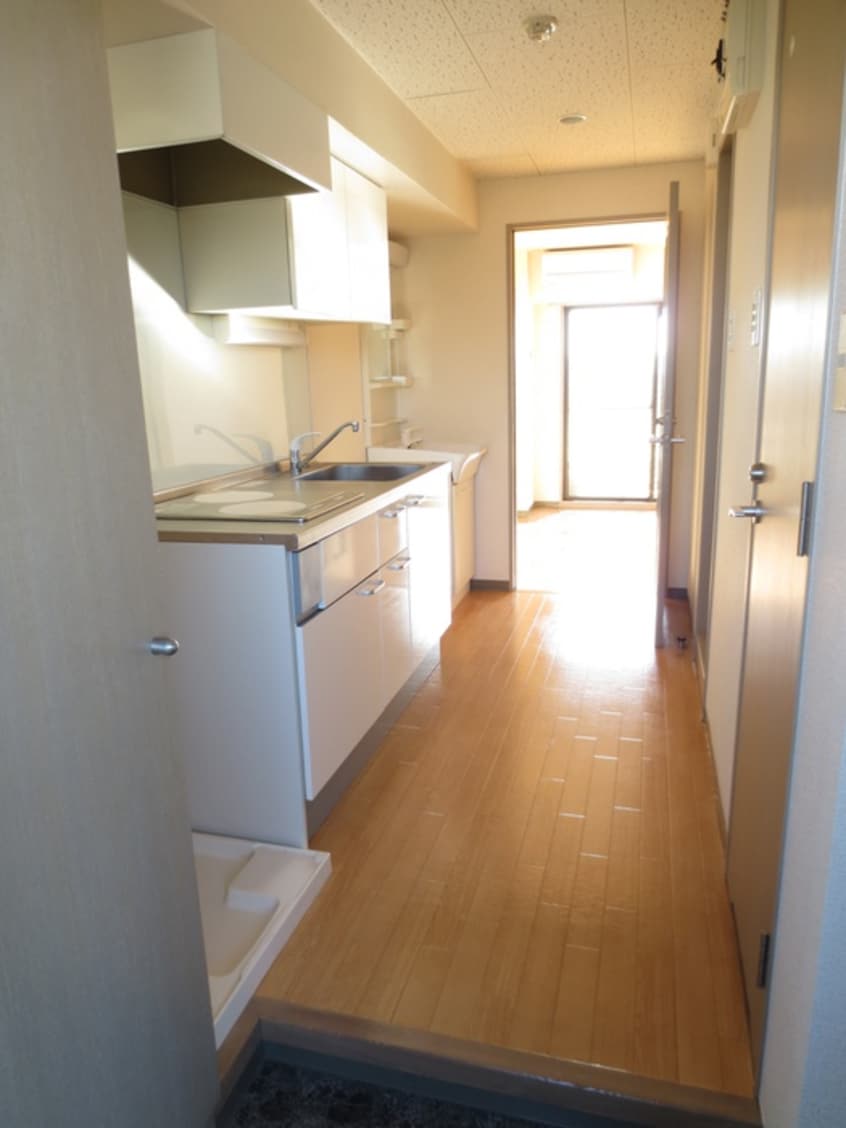 廊下 ソレイユハイツ泉中央