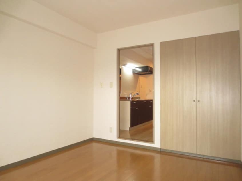 居室 ソレイユハイツ泉中央