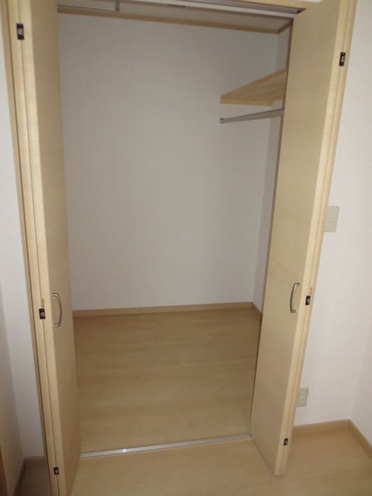 収納 CREA八木山