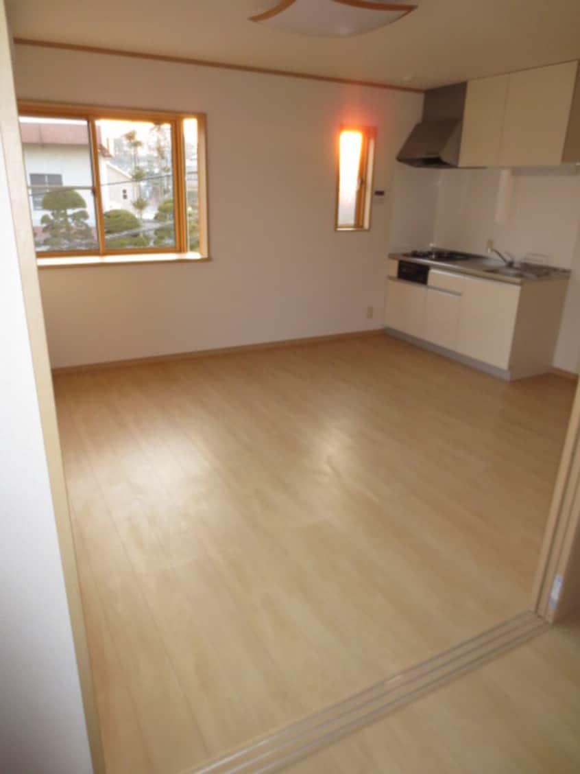 居室 CREA八木山