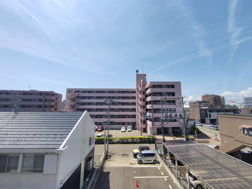 室内からの展望 プラ－ナ泉中央