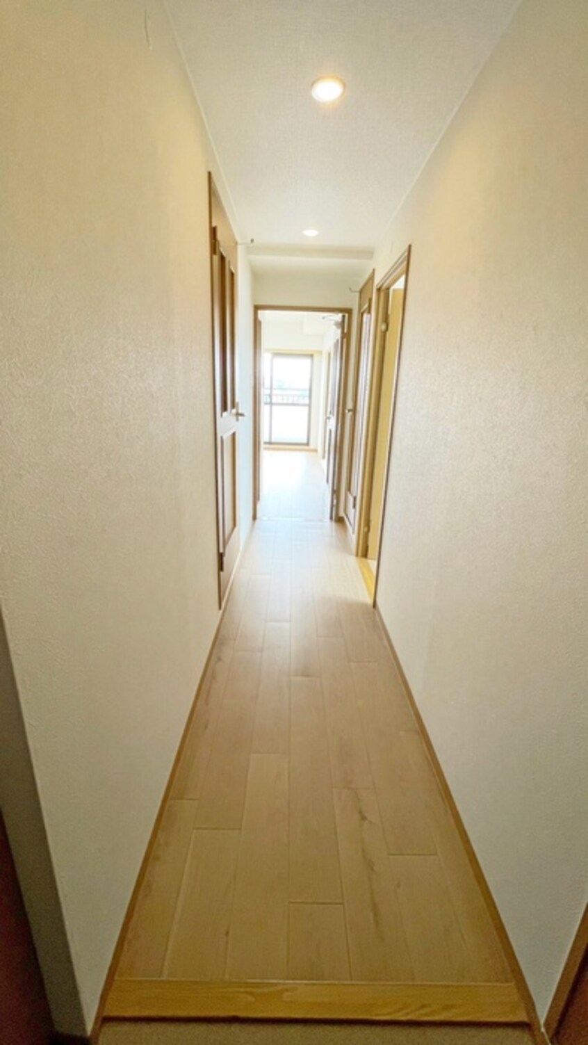 玄関 プラ－ナ泉中央