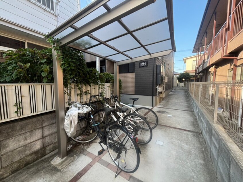 駐輪場 ete河原町
