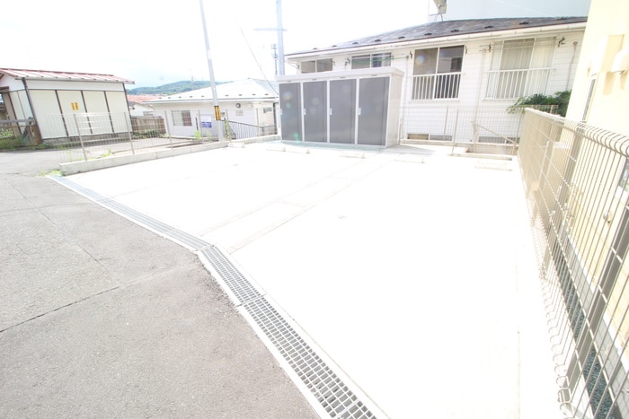 駐車場 Design　Maison　北山B