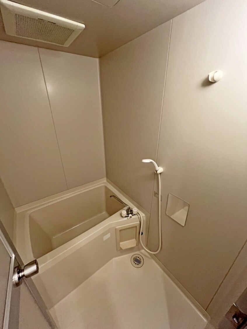 バス／シャワールーム等 プレジュ－ル八乙女