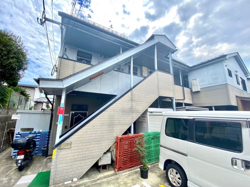 駐輪場 コーポジャストファイブ