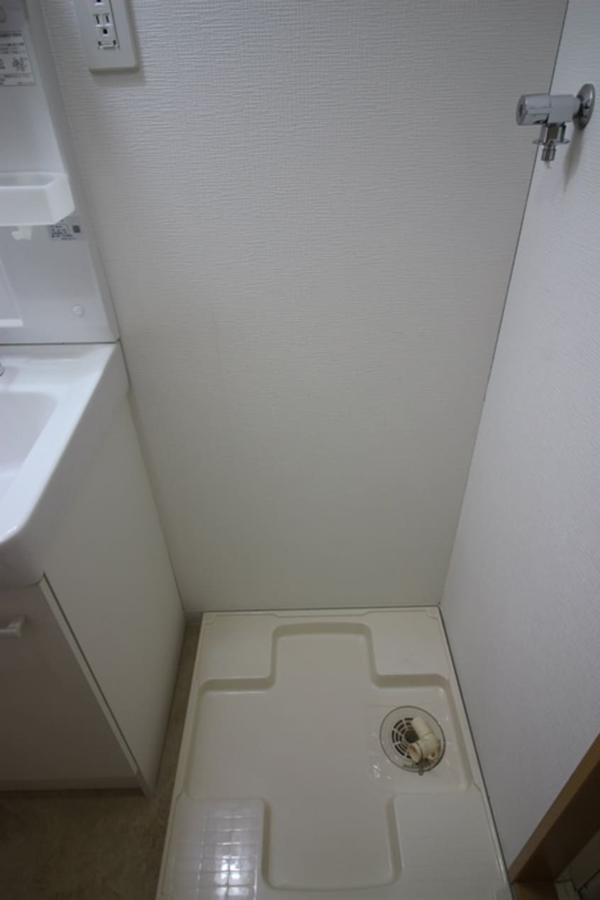 洗濯機置場 オルテンシア泉崎Ｂ棟