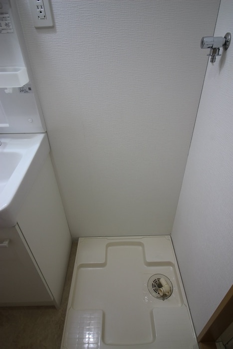 洗濯機置場 オルテンシア泉崎Ｂ棟