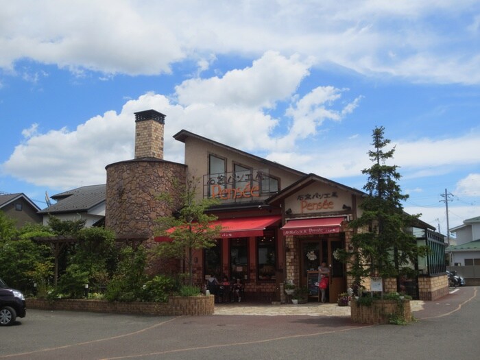 Pensee(パンセ)遠見塚本店(その他飲食（ファミレスなど）)まで450m サンコーポ菅野