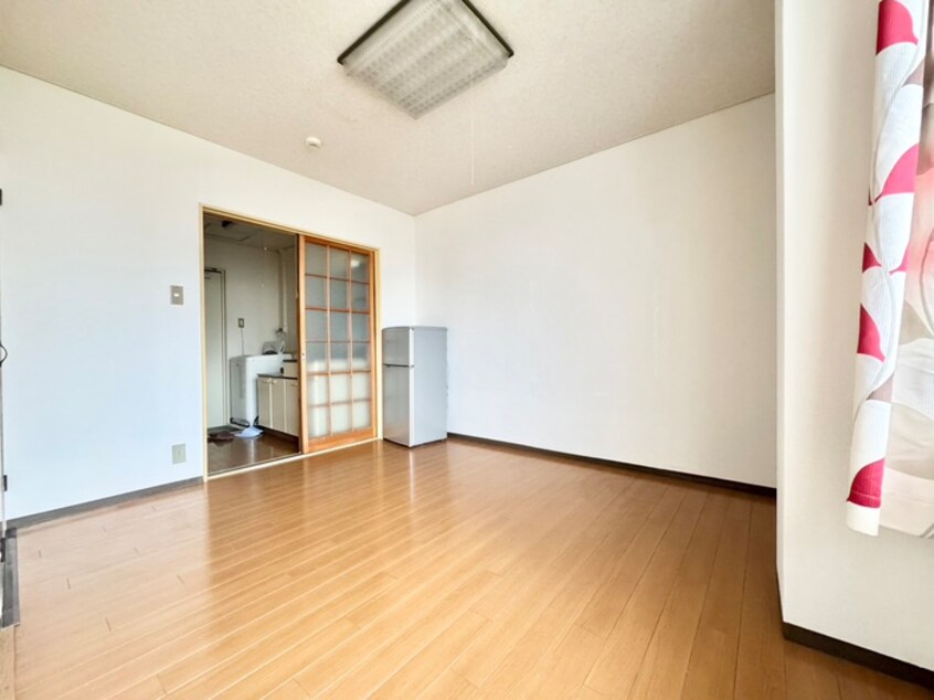 居室 ハイツ　カルチエラタン