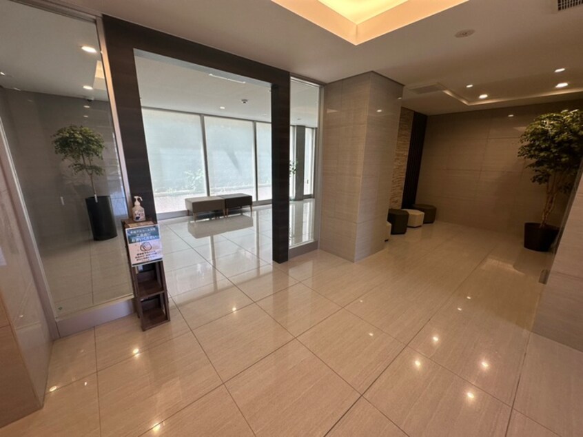 エントランス部分 マルドミ向山