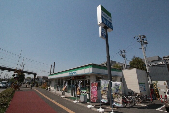 ファミリーマート　幸町二丁目店(コンビニ)まで400m 昇龍Ⅲ