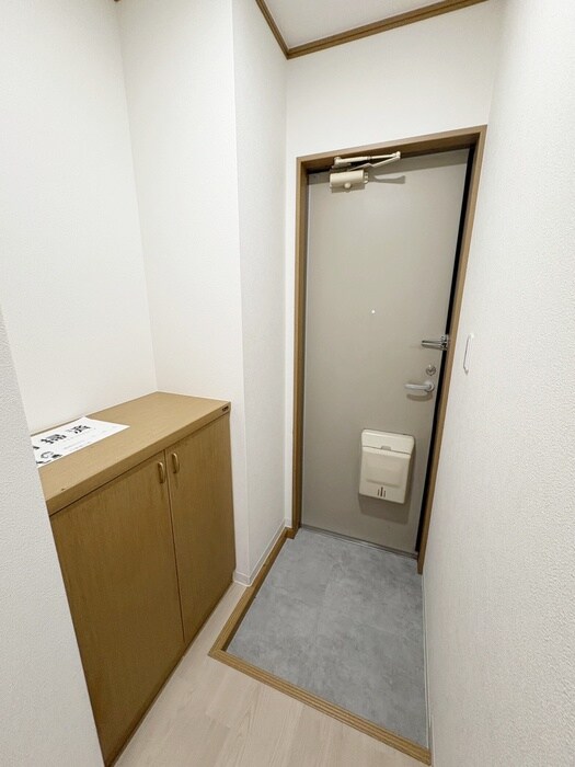 玄関 シャトル