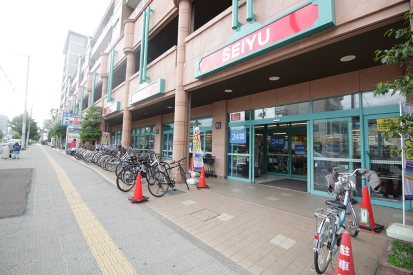 西友　上杉店(スーパー)まで240m プロミネンス宮町