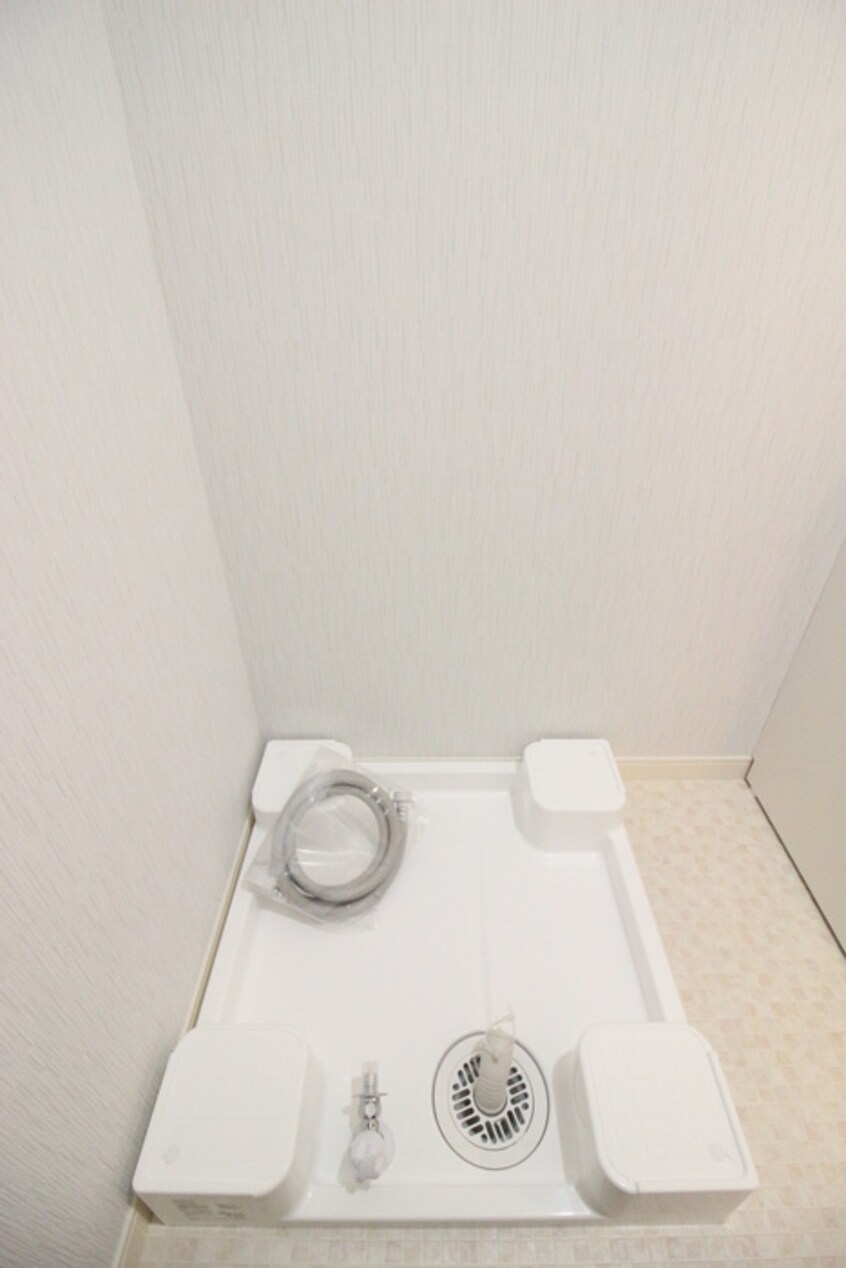 洗濯機置場 モルディオン