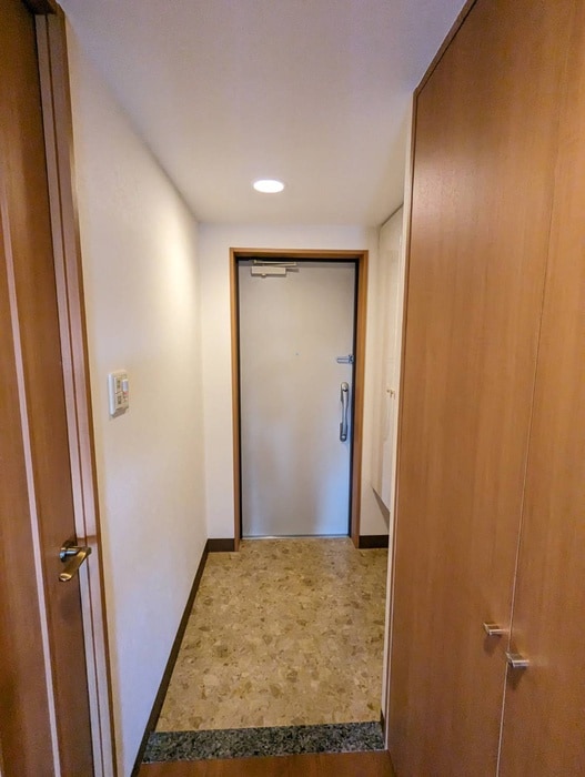 玄関 東仙台六番館
