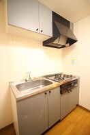 キッチン ヴィラ・ラレ－ヌ