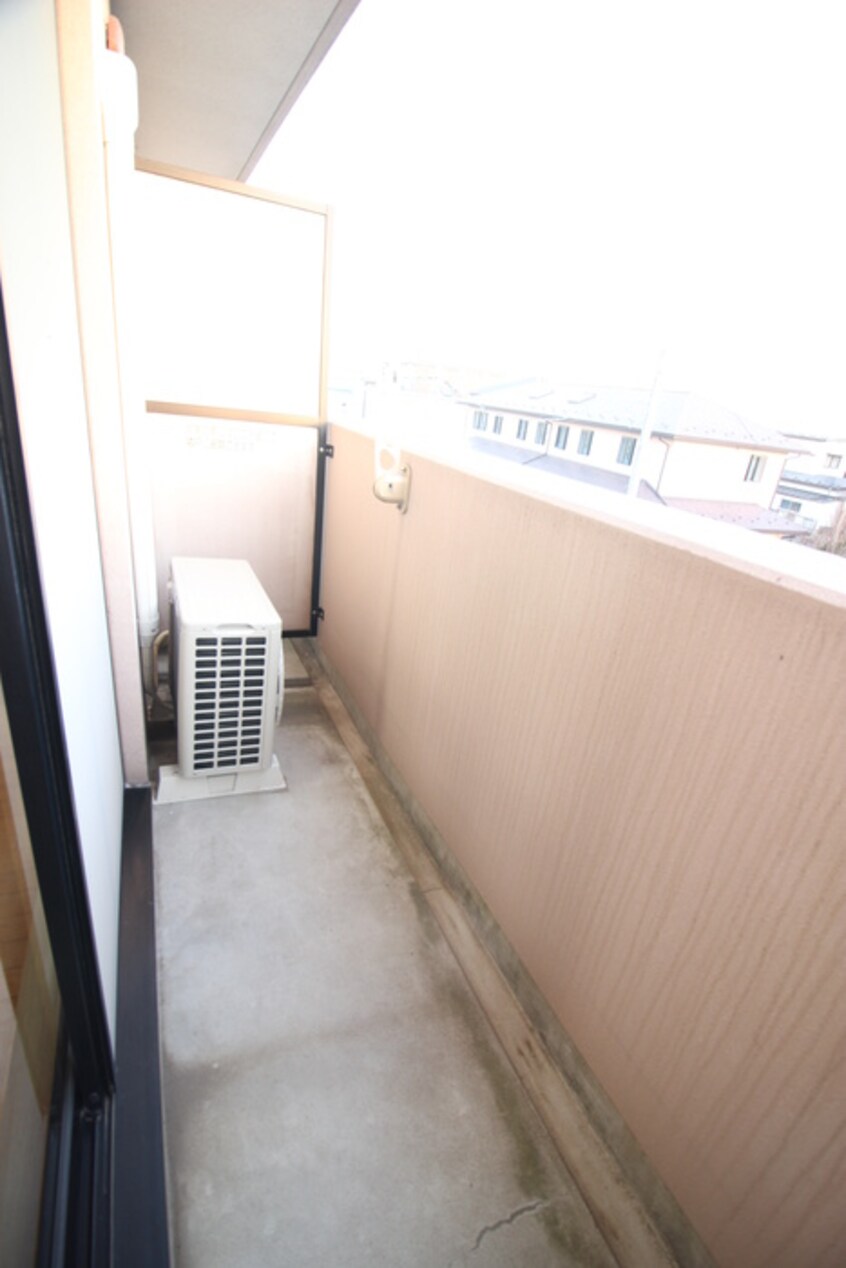 ベランダ・バルコニー ヴィラ・ラレ－ヌ