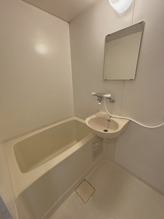 バス／シャワールーム等 アラモ－ド八乙女