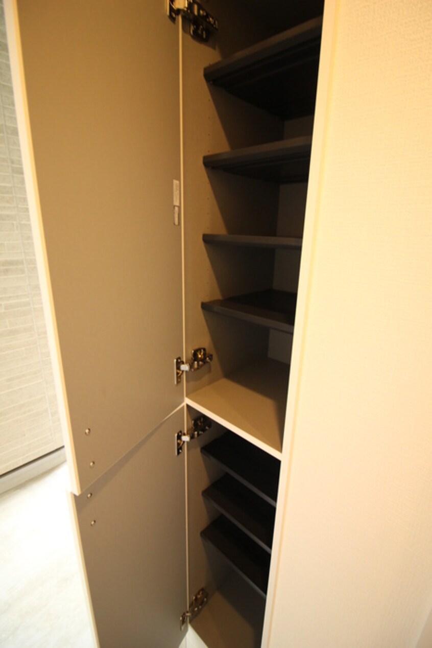 靴箱 GOLDMOON東仙台