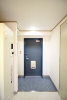 玄関 一番館