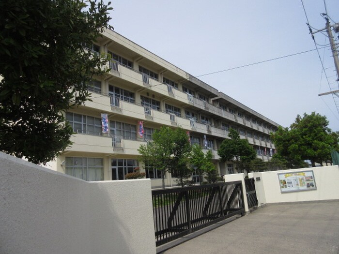 沖野中学校(中学校/中等教育学校)まで529m ガーデンハウス沖野Ｂ
