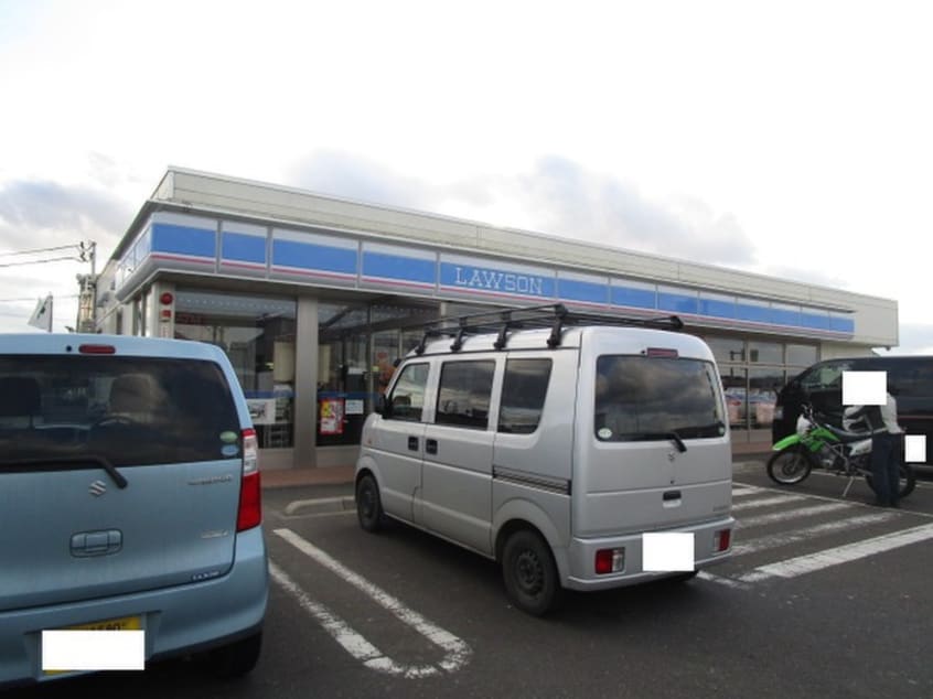 ローソン(コンビニ)まで800m ニュ－シティ大町Ⅰ