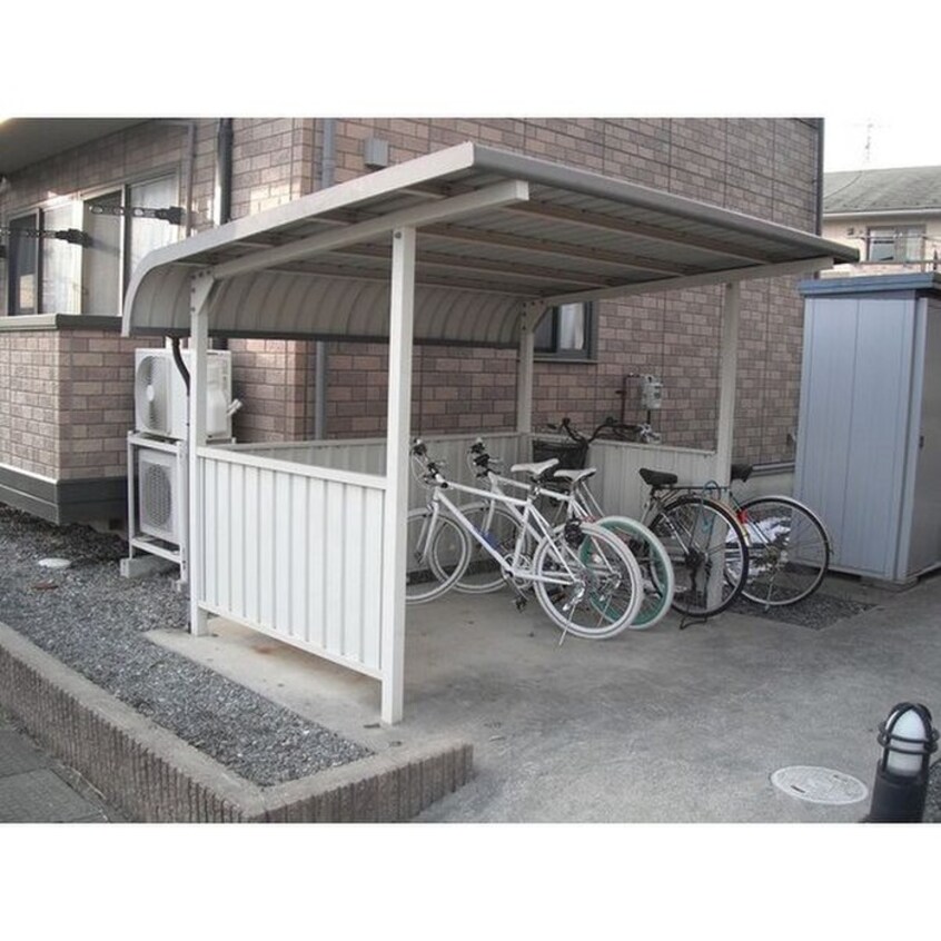 駐輪場 グリーンゲーブルズD