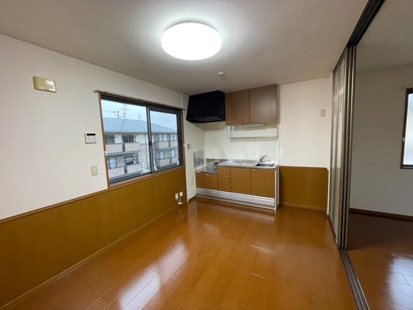 居室 グリーンゲーブルズD