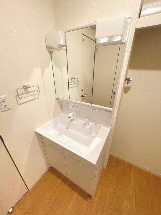 洗面 ファミュ二軒茶屋