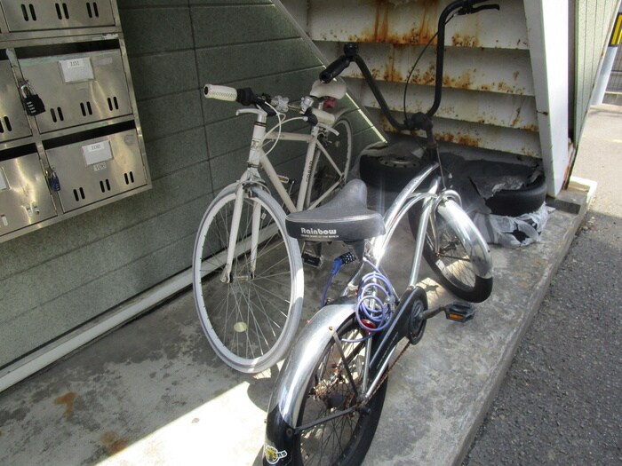 駐輪場 連坊リトル・ヒルズ