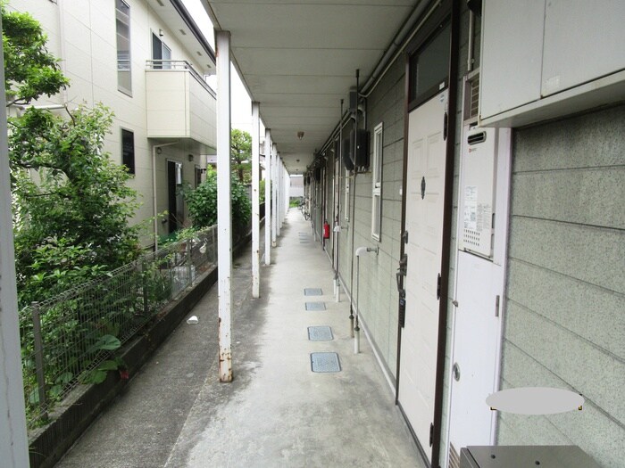 エントランス部分 連坊リトル・ヒルズ