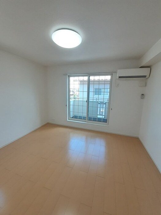 居室 セレーノ八乙女