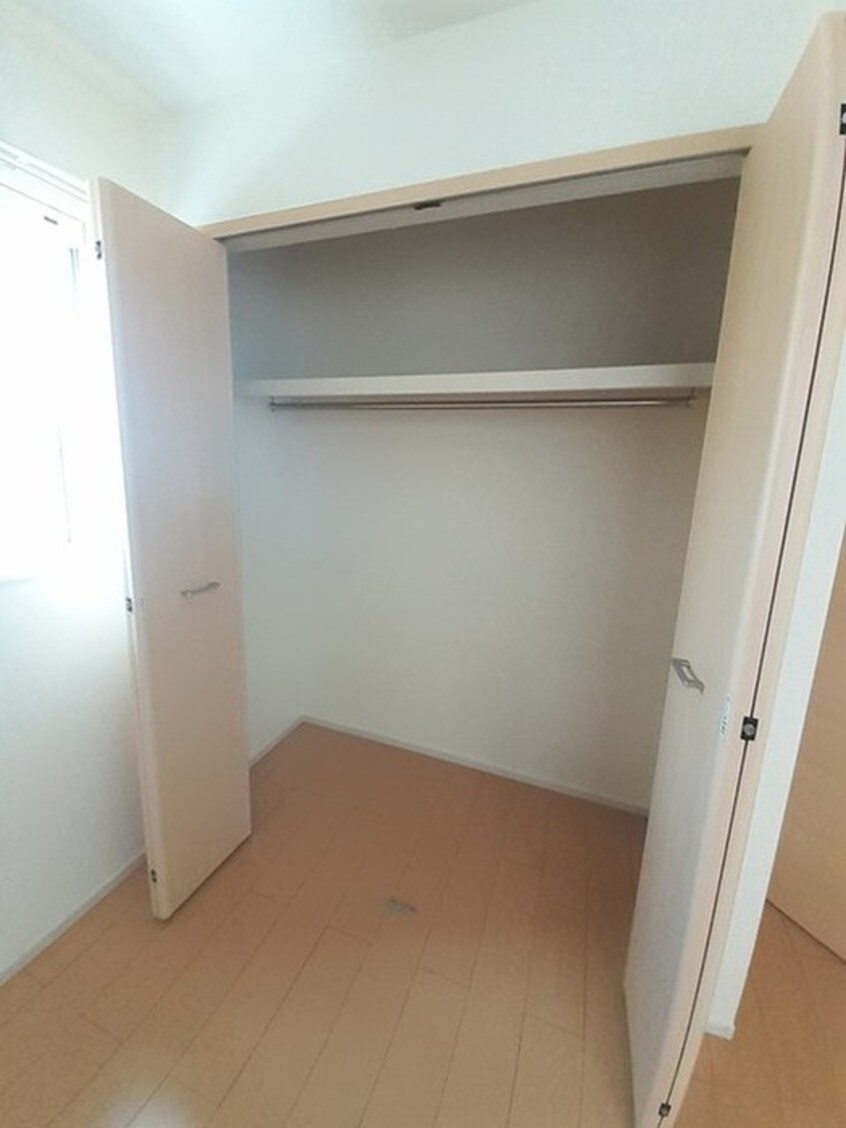 収納 セレーノ八乙女