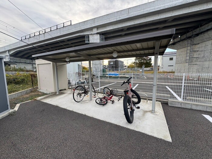 駐輪場 TAILOR７番館