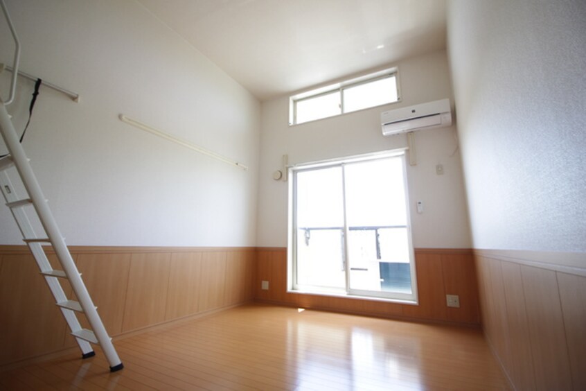 居室 ｱﾌｫﾘｽﾃ-ｼｮﾝ新田東ｲ-ｽﾄ