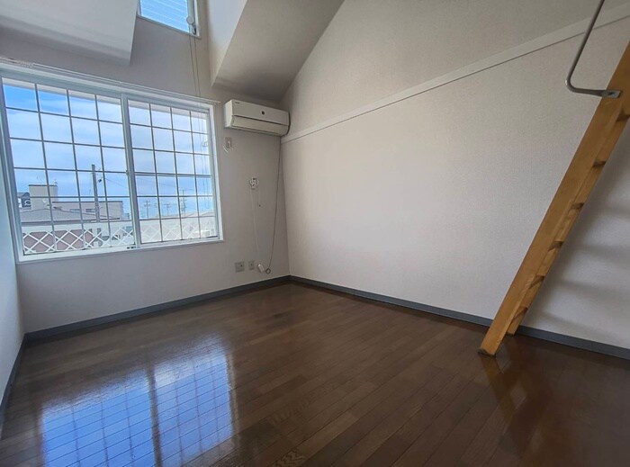 居室 ソレアード六丁目