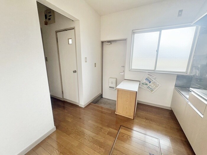 廊下 レジデンスソレイユ２